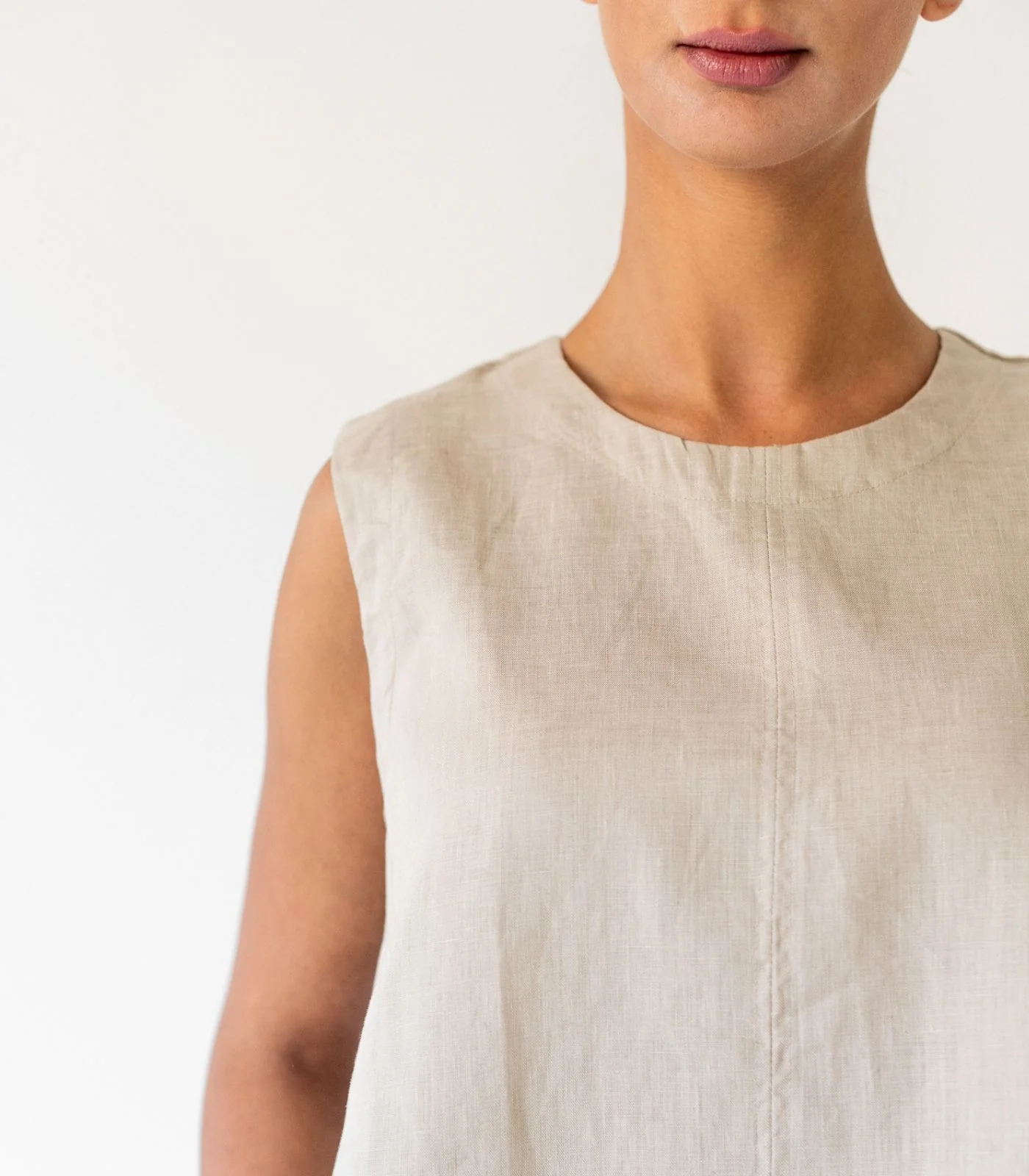 Organic Linen Sleeveless Lounge Shirt - Image 15
